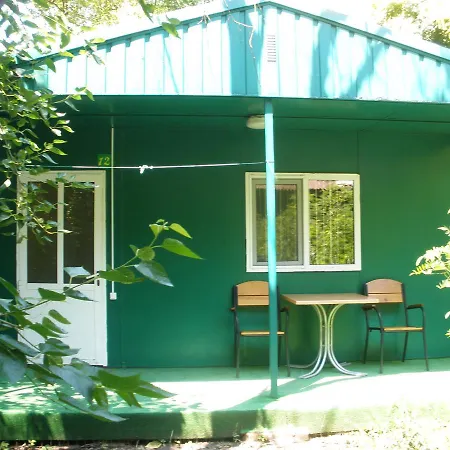 Malibu Park Готель