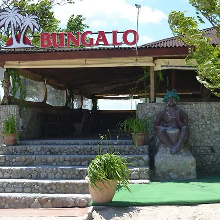 Malibu Park Готель