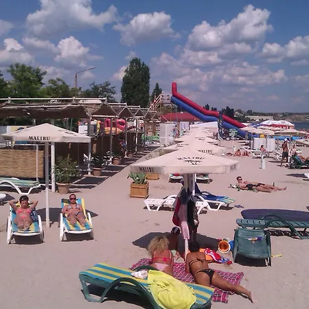 Malibu Park Szálloda