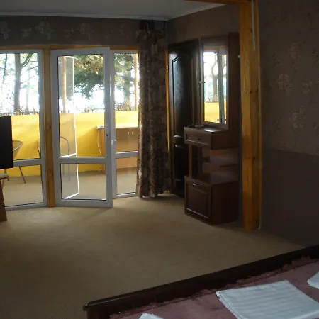 Malibu Park Hotel